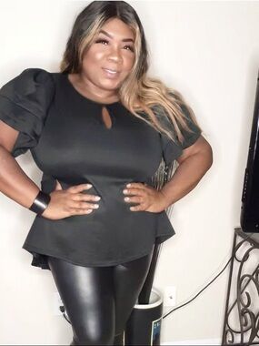 NWOT Plus Size Ups And Downs Keyhole Puff Sleeve Peplum Blouse Black - 2X 18/20